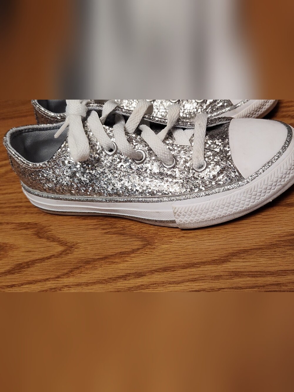 Converse glitter size 13 Kids. Silver Glitter Low-Top Sneakers. EC.àa
